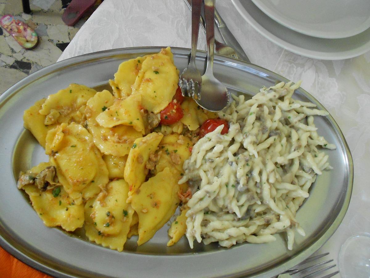 Hotel Moroni Rimini Kültér fotó